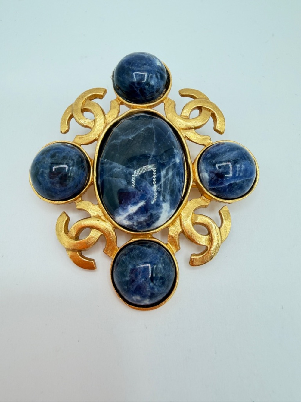 CHANEL Authentic Vintage Navy Stone Brooch with four CCs 95A 24k Gold Plated